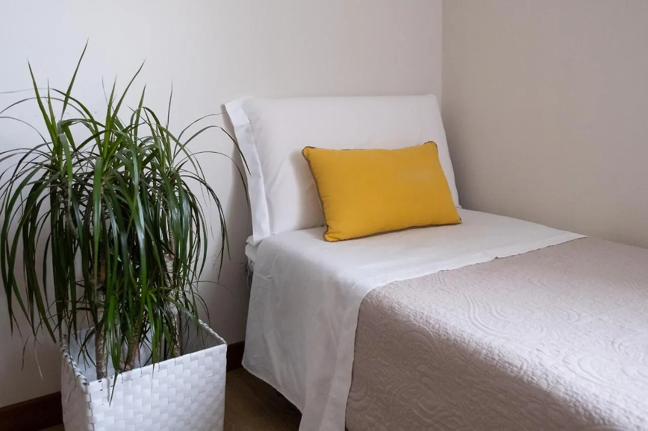 Cute & Cozy Rooms Train Station Bergamo 0*,  Italien