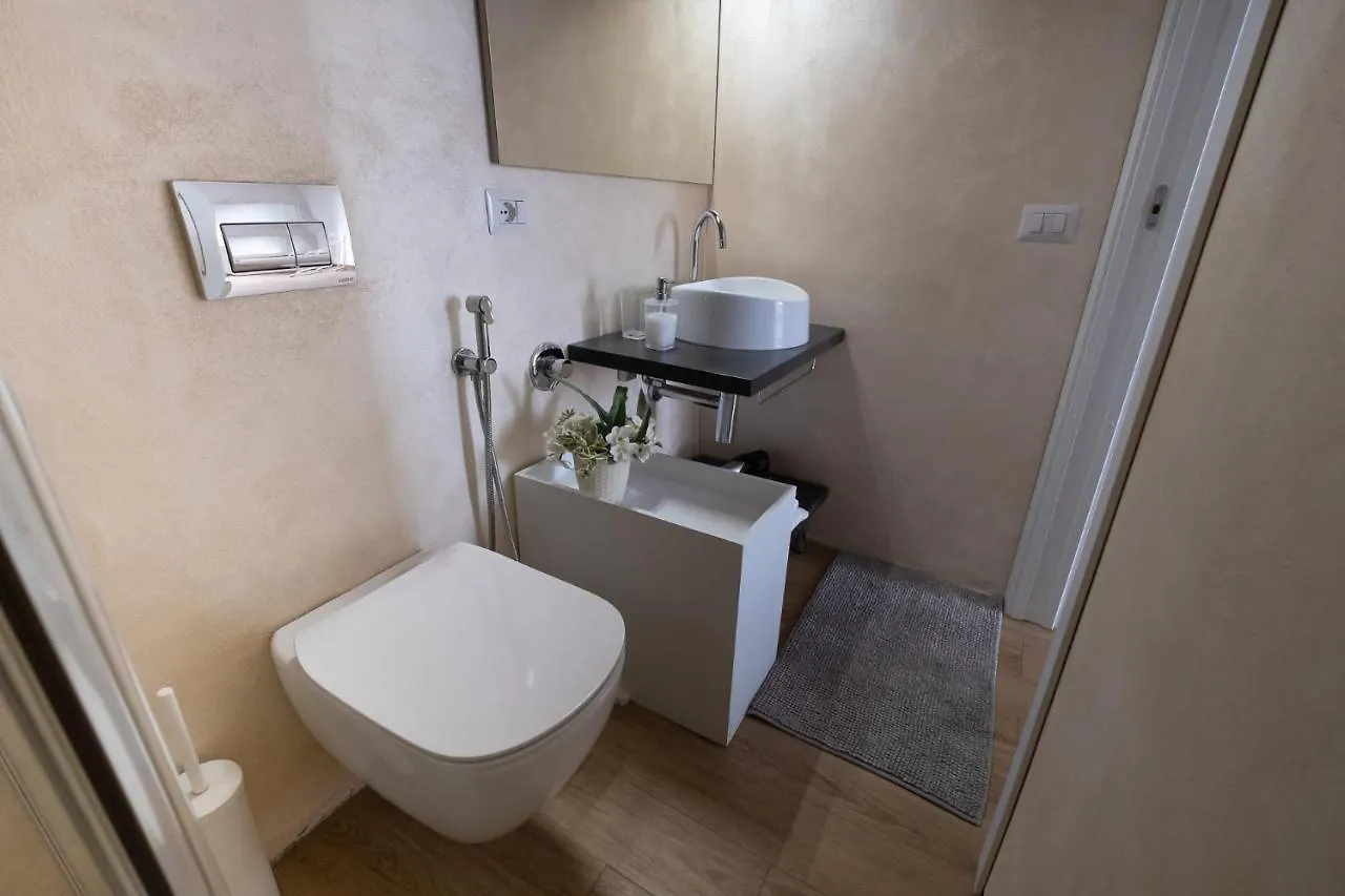 Gasthof Cute & Cozy Rooms Train Station Bergamo