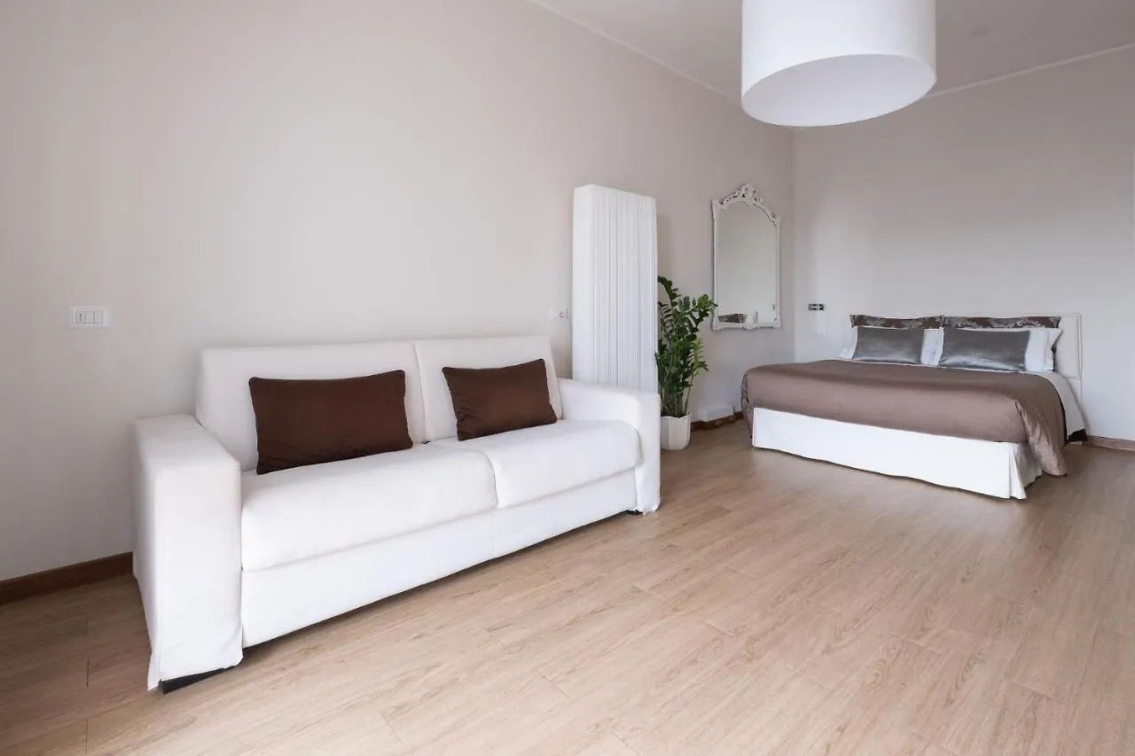 Cute & Cozy Rooms Train Station Bergamo Guest house