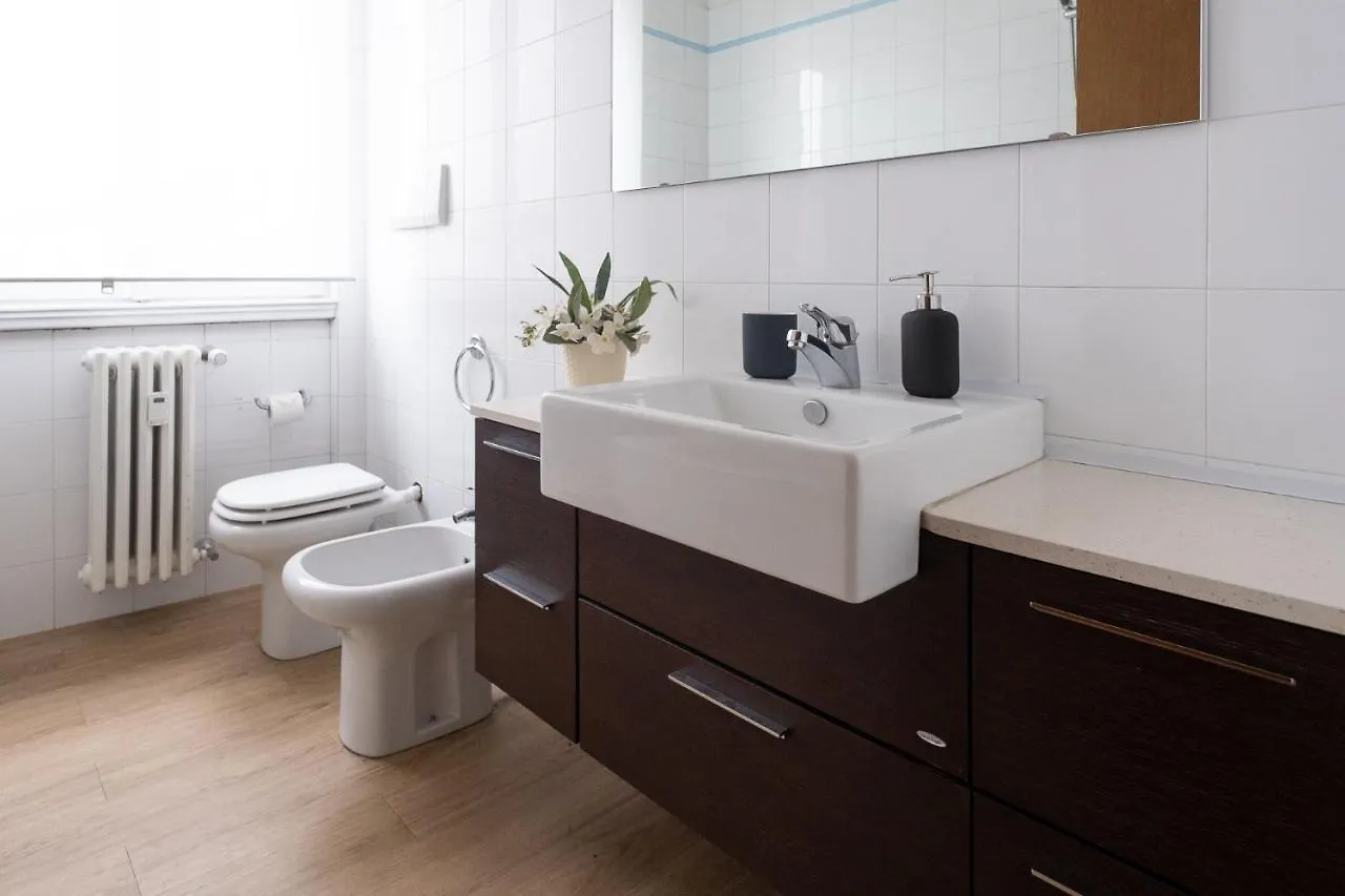 Cute & Cozy Rooms Train Station Bergamo Guest house