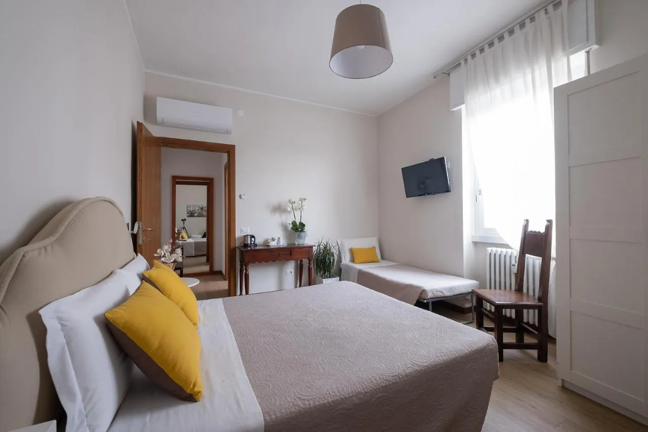 Cute & Cozy Rooms Train Station Bergamo